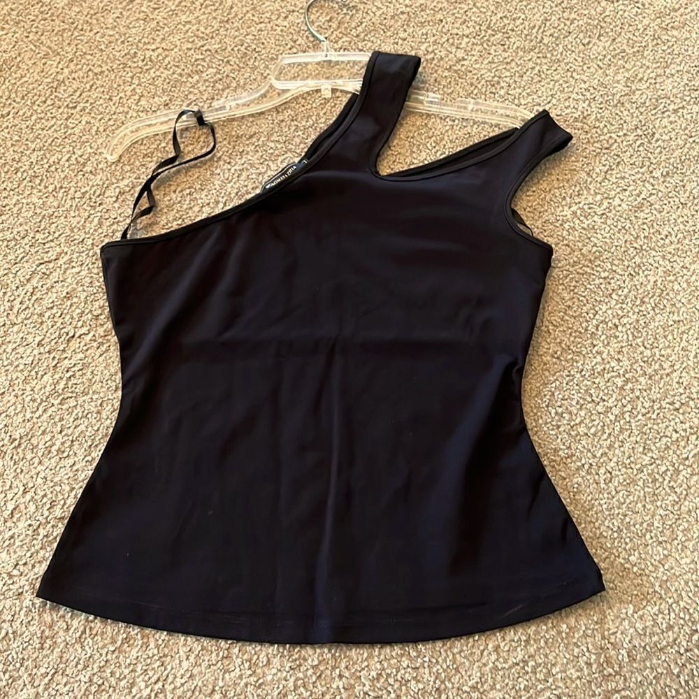 BCBGMAXAZRIA top one shoulder stretch size S